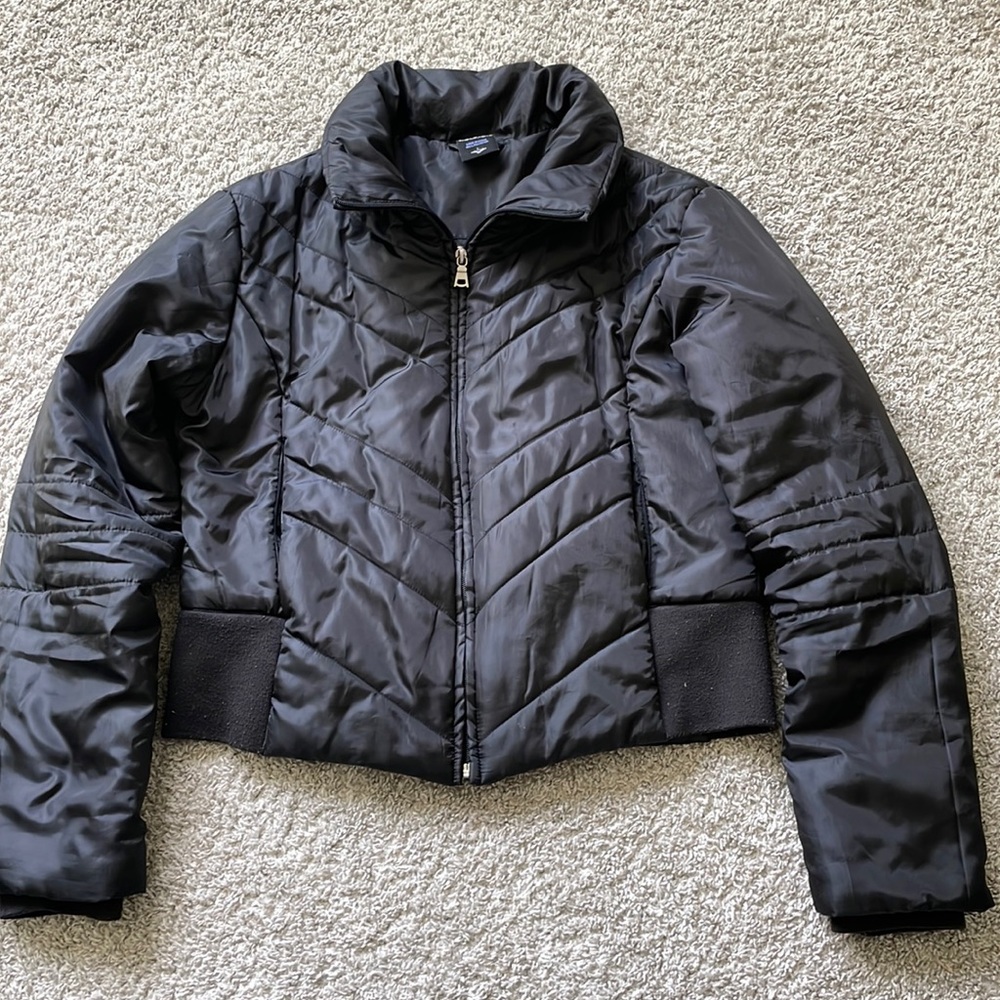 Ellemenno women’s black crop puff jacket